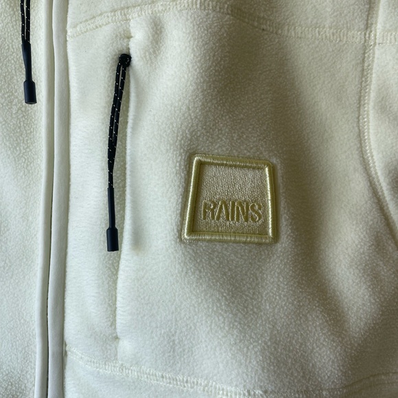 RAINS Fleece W Vest in Straw 517 Size XL - Picture 8 of 13